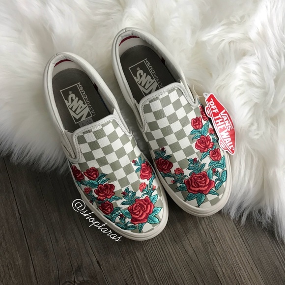 Brand New Vans Slip On Checkered Rose Embroidery - Picture 3 of 5